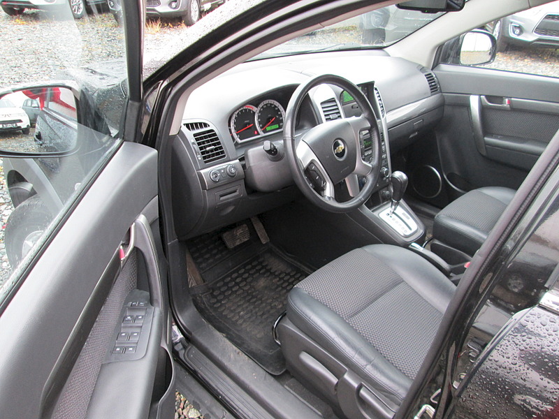 1920 X 1440 685.2 Kb 1920 X 1440 818.0 Kb Chevrolet Captiva 2008 .