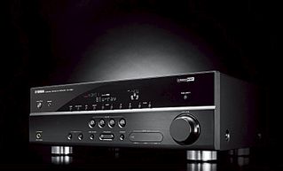 800 X 484 27.0 Kb   Yamaha RX-V667