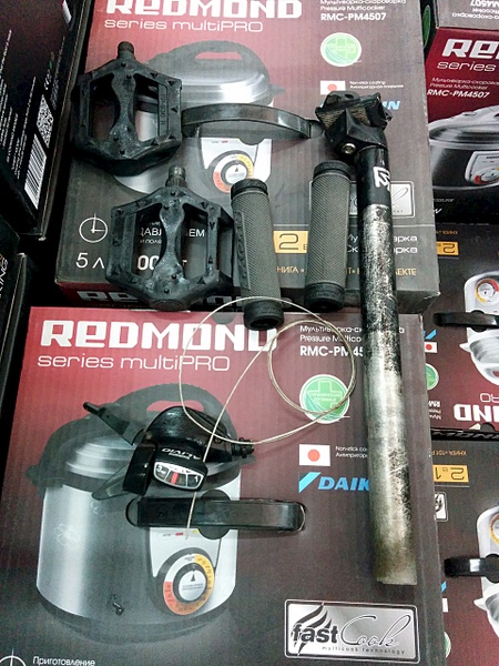 1920 X 2560 422.9 Kb 1920 X 2560 357.6 Kb 1920 X 2560 369.2 Kb  /  ()