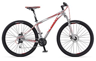 1280 X 809 156.3 Kb +  ski -  Giant Specialized Stels Forward