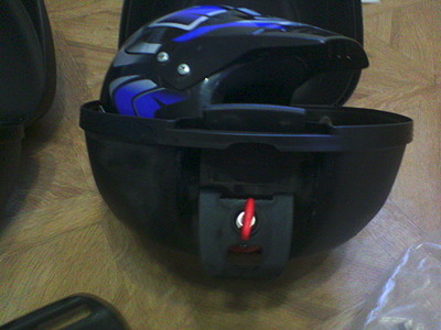 1920 X 1440 572.7 Kb кофр для шлема 29 литр.