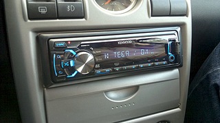 960 X 540 132.4 Kb   kenwood kmm 357sd  2000