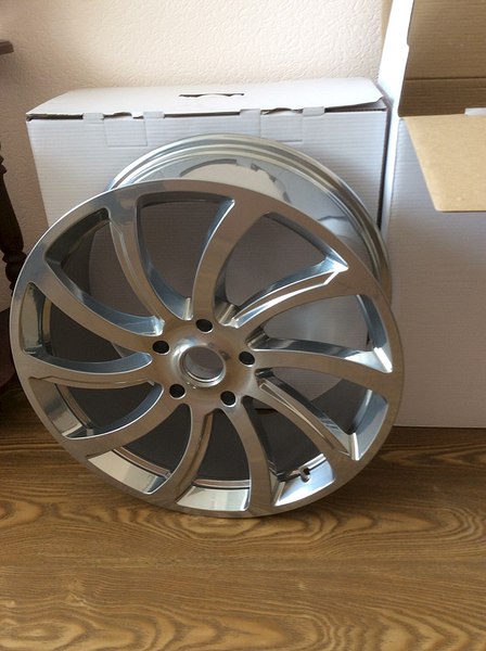 765 X 1024 116.1 Kb    R20  Tuareg  Cayenne