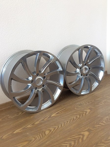 765 X 1024 149.4 Kb 765 X 1024 116.1 Kb    R20  Tuareg  Cayenne