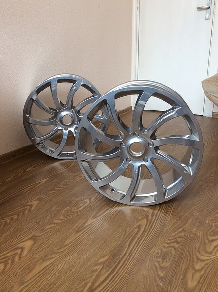 765 X 1024 146.2 Kb 765 X 1024 149.4 Kb 765 X 1024 116.1 Kb    R20  Tuareg  Cayenne