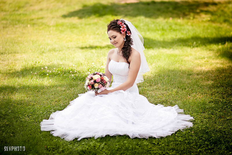 1280 X 853 195.7 Kb 853 X 1280 701.2 Kb   SLV.