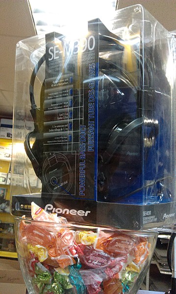 1552 X 2592 920.8 Kb 1552 X 2592 937.5 Kb продам легендарные наушники пионер se-m390