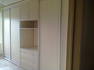 1600 X 1200 117.4 Kb     .