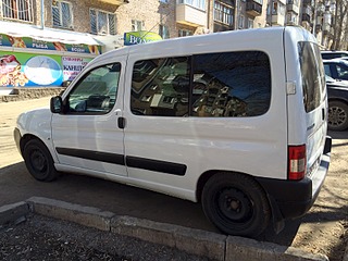 1632 X 1224 779.3 Kb 1632 X 1224 763.6 Kb 1632 X 1224 537.4 Kb Peugeot Partner 2010 .
