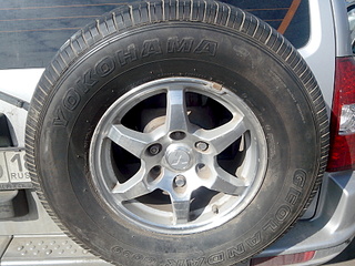 1920 X 1440 953.2 Kb 1920 X 2560 345.8 Kb   Yokohama Geolandar G039