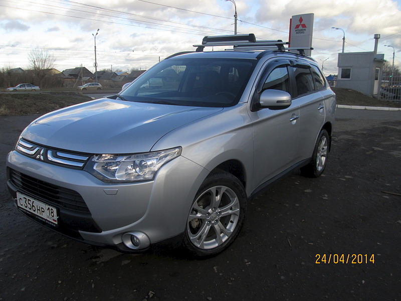 1920 X 1440 454.3 Kb Mitsubishi Outlander 2013 . Ultimate 2.4 4WD