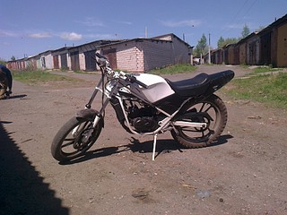 1920 X 1440 643.4 Kb   suzuki rg 50