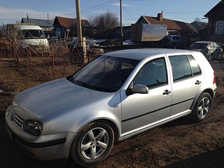 1920 X 1440 695.6 Kb Volkswagen Golf 2003 .