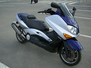 900 X 675 195.4 Kb Макси Скутер Yamaha T-MAX 500 2004 год без пробега по РФ