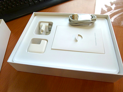 1920 X 1440 144.3 Kb  iPad 3 64gb wi-fi + cellular white ()