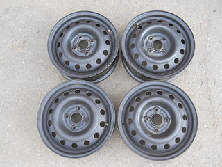 1024 X 768 295.0 Kb  /  R14-R15