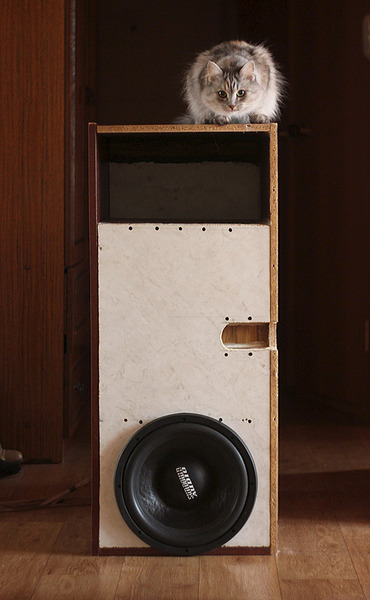 633 X 1026 419.0 Kb 1024 X 683 491.8 Kb  kicx kap-29+  sundown audio e-12