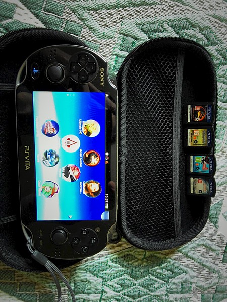 1080 X 1440 461.5 Kb playstation vita   !