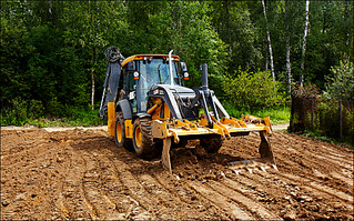 900 X 562 445.8 Kb 1920 X 1440 377.5 Kb  - Jonh Deere 325K