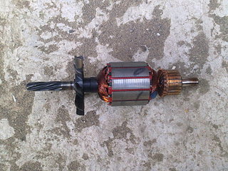 1920 X 1440 719.3 Kb     .