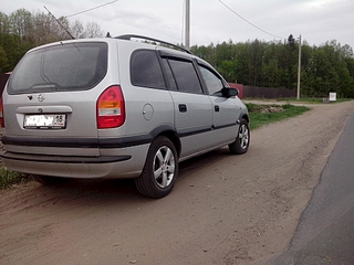 1024 X 768 552.3 Kb Opel Zafira 2001 .