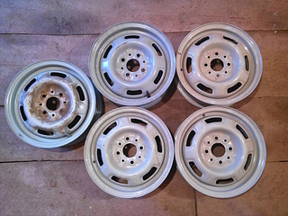 1920 X 1440 850.8 Kb   -: .,     (/)  R13