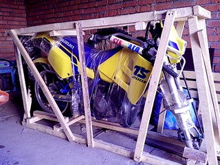 1920 X 1440 847.6 Kb   suzuki TS 200 R