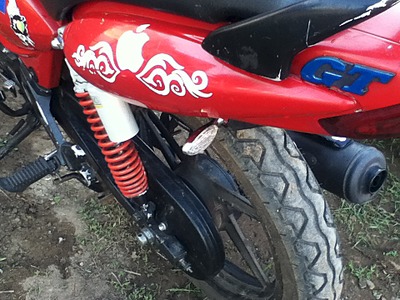 960 X 720 299.3 Kb 960 X 720 272.6 Kb TVS Apache 150