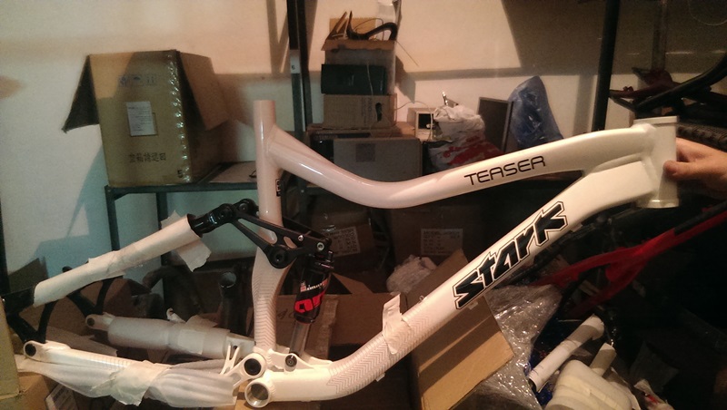 800 x 452   Stark teaser 2011    (12 .)