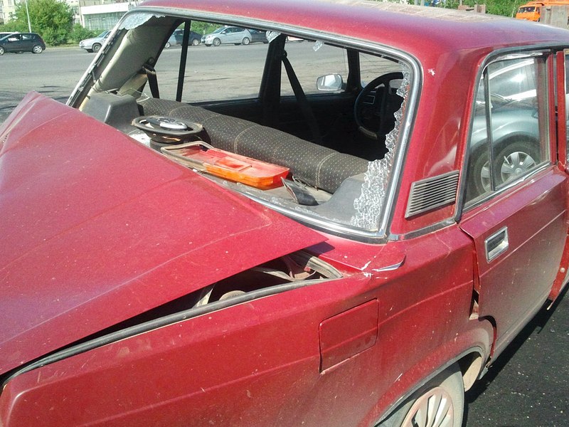 1280 X 960 246.4 Kb 640 X 852 128.9 Kb 640 X 852 152.3 Kb 08.08.2014 ДТП на перекресток 40 лет Победы - Ленина у Ашана. Тойота LC vs семерка