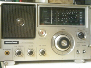 320 x 240 Усилок Техникс и Ресивер ONKYO . ДХ приемник Кенвуд и Электробренд