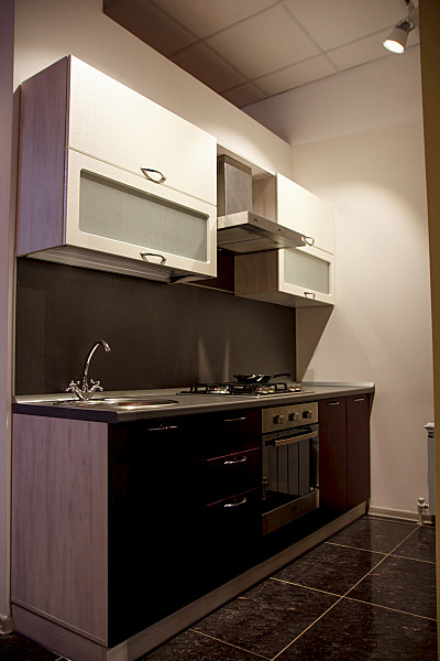 800 X 1200 161.7 Kb   .