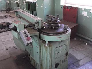 1920 X 1440 215.9 Kb   -21