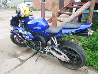 1024 X 768 316.6 Kb 1024 X 768 320.4 Kb HONDA CBR1000RR 2006 .