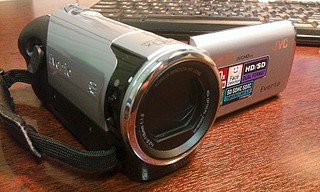 1920 X 1152 761.2 Kb  Nikon Coolpix L22  JVC GZ-HM30SE