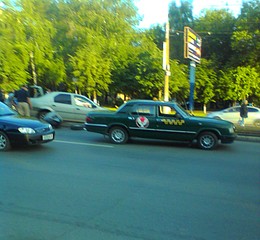 1536 X 1416 412.3 Kb 21.06.2014 логан на трамвайных путях Кирова/Красноармейская