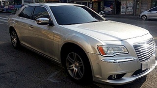 1200 X 675 196.1 Kb Chrysler 300C 2012 г.