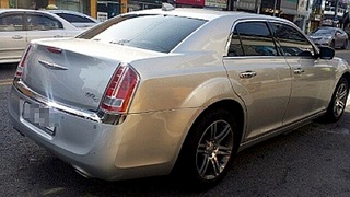 1200 X 675 197.4 Kb 1200 X 675 196.1 Kb Chrysler 300C 2012 г.