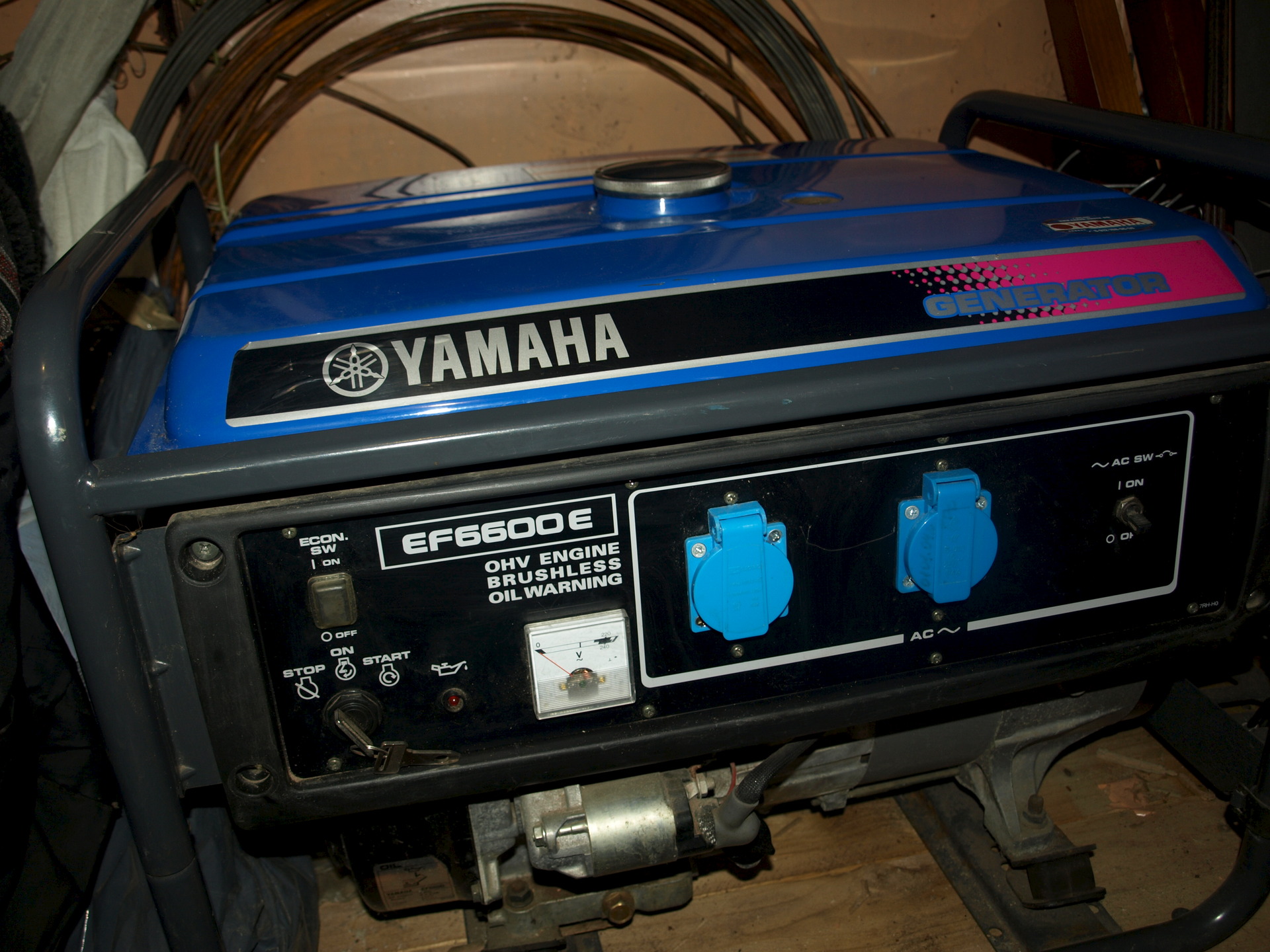 Купить генератор ямаха. Генератор Yamaha ef6600e. Генератор Yamaha ef5500a. Бензогенератор Yamaha ef6600e. Генератор Yamaha 5500.