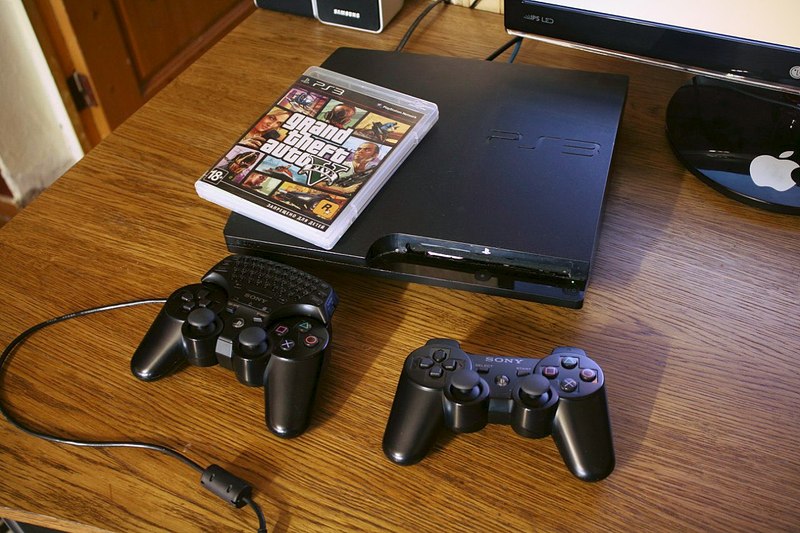 1280 X 853 227.0 Kb ����� Play Station 3