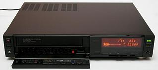 1024 X 456  42.1 Kb 400 X 197  13.7 Kb   s-vhs panasonic