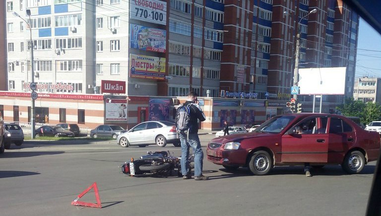 768 x 437 07.07.2014 ДТП с мото на пересечении ул. К. Либкнехта и Красноармеская
