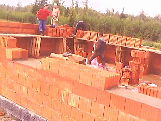 640 X 480 57.4 Kb 300 x 225     ( ) \