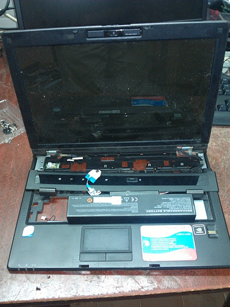 1920 X 2560 351.6 Kb  RoverBook Nautilus V450  