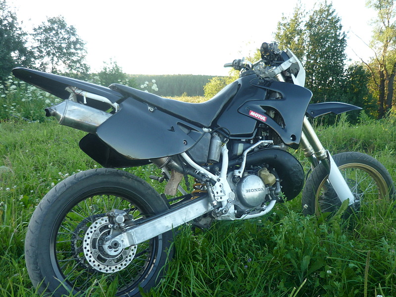 1920 X 1440 800.6 Kb ������ CRM 250 SM