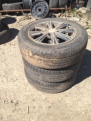 1224 X 1632 329.0 Kb        R15 195/60. .