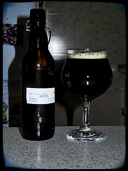 600 X 800 156.2 Kb (18+)   .    -  'Izh-beer'