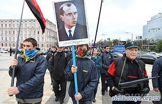 525 X 340 59.9 Kb Помощь для Славянска
