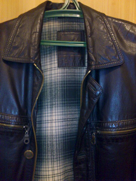 1920 X 2560 749.6 Kb 1920 X 2560 712.9 Kb    (c     Tennery)