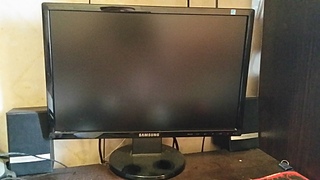 1920 X 1080 581.7 Kb   LCD 17'  19' \